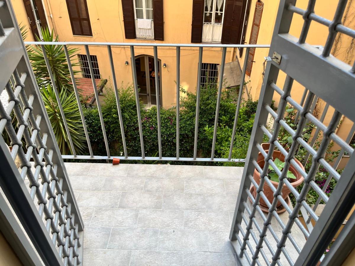 Apartamento Love Nest In The Heart Of Roma Exterior foto