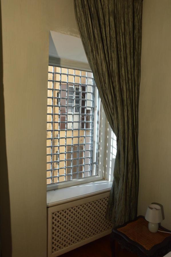 Apartamento Love Nest In The Heart Of Roma Exterior foto
