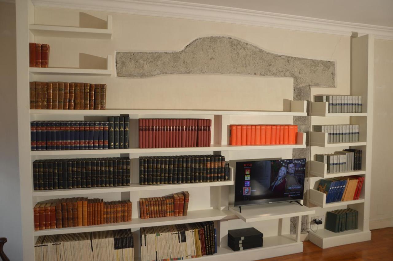 Apartamento Love Nest In The Heart Of Roma Exterior foto