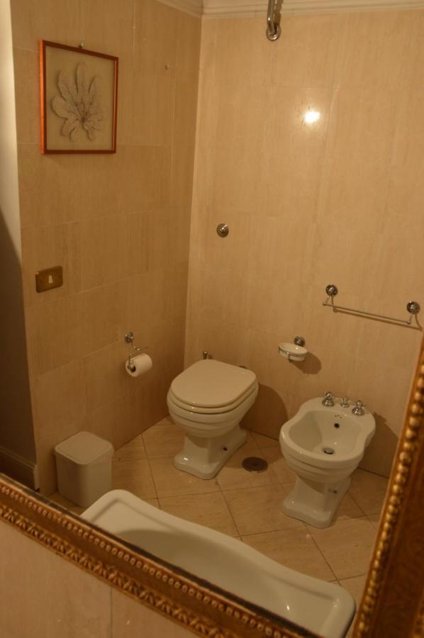 Apartamento Love Nest In The Heart Of Roma Exterior foto