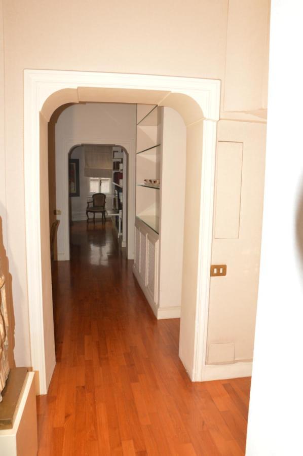 Apartamento Love Nest In The Heart Of Roma Exterior foto