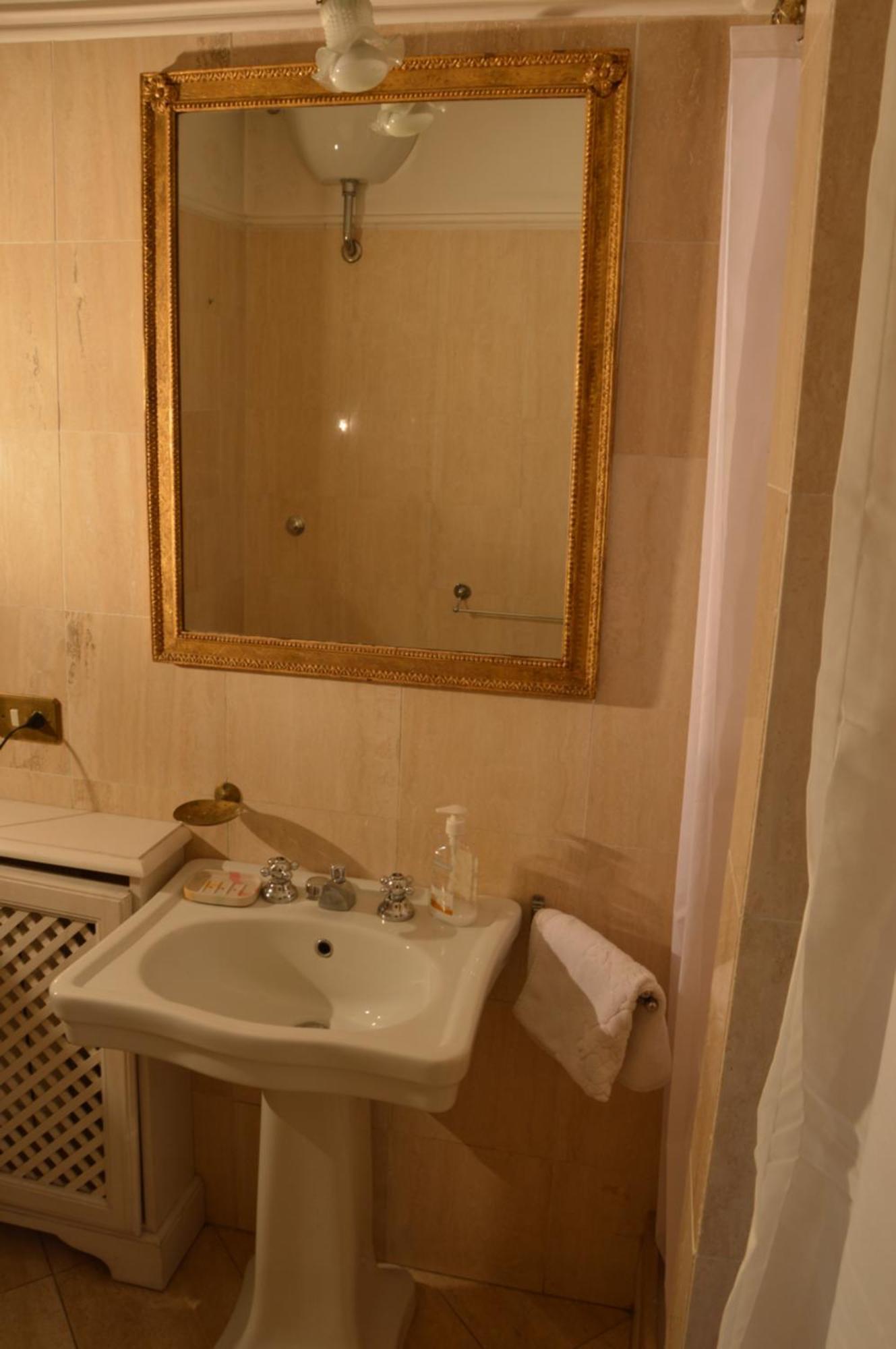Apartamento Love Nest In The Heart Of Roma Exterior foto